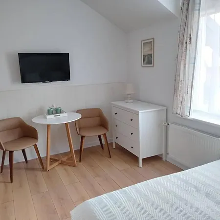 Szanta Δωμάτια σε οικογενειακή κατοικία *