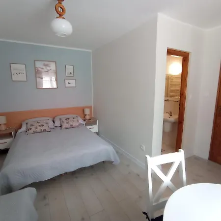 Szanta Δωμάτια σε οικογενειακή κατοικία